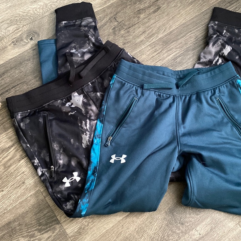 Boys medium UA pennant pants, lot of 2, NWOT